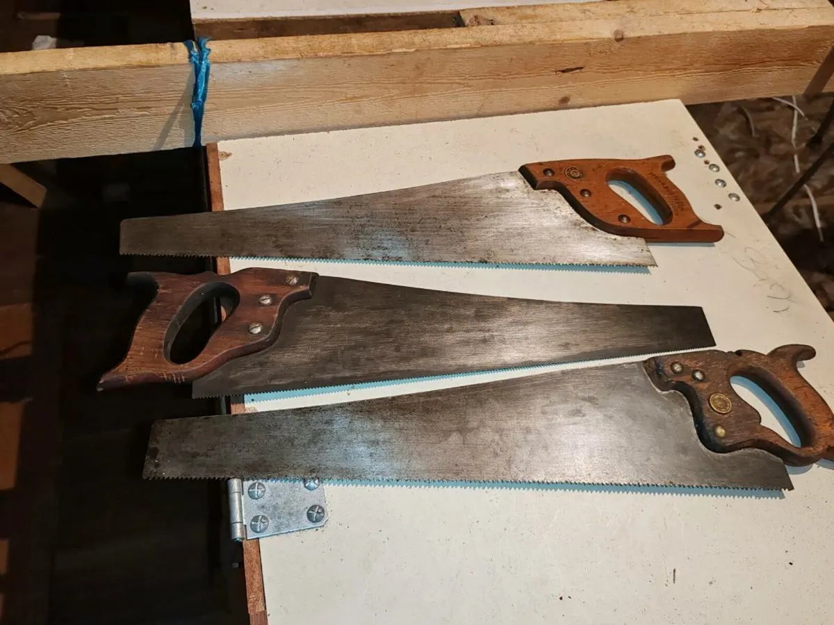 Vintage handsaws - Image 1