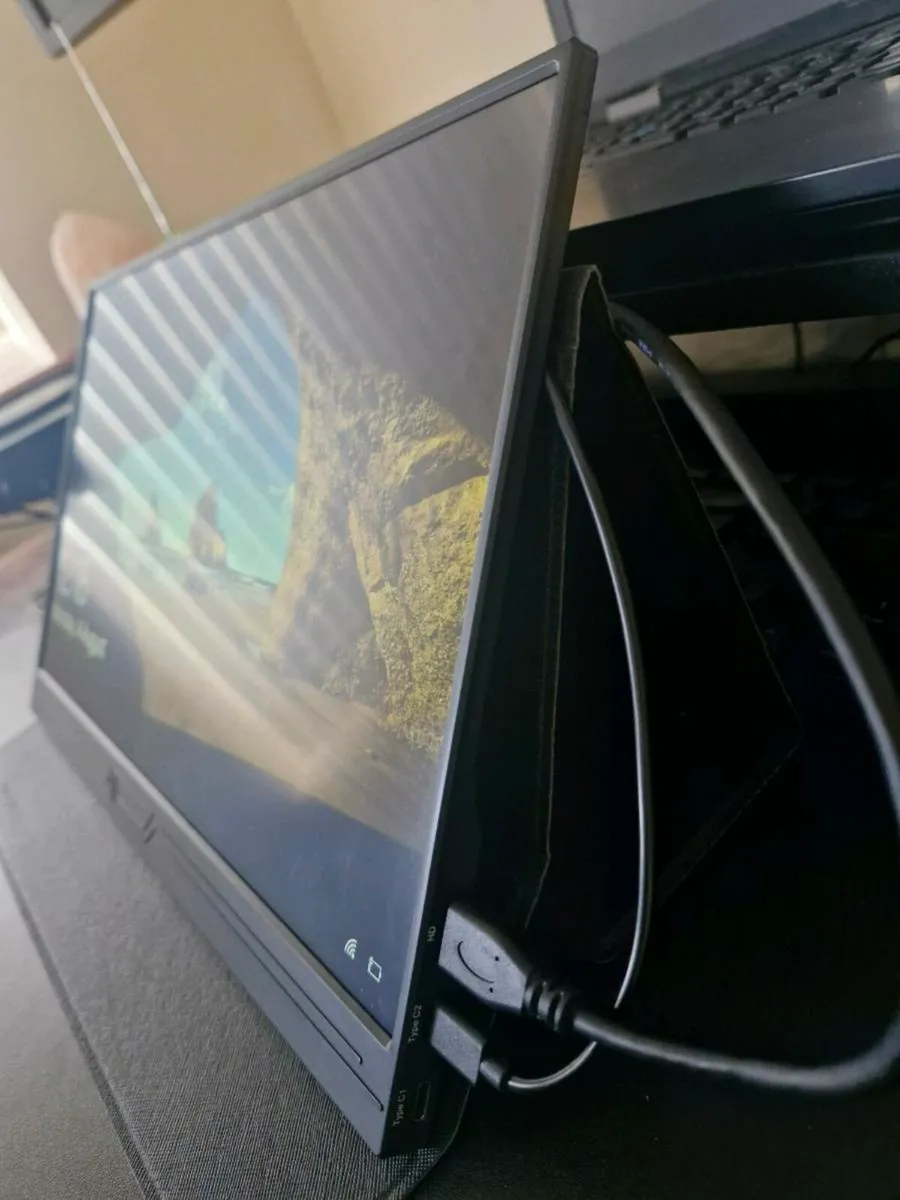 Mobile Laptop Screen - Image 4
