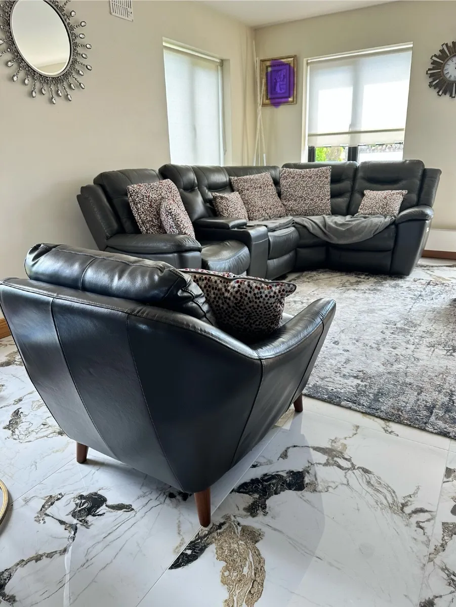 4-5 seater electric recliner grey leather couch - Image 1