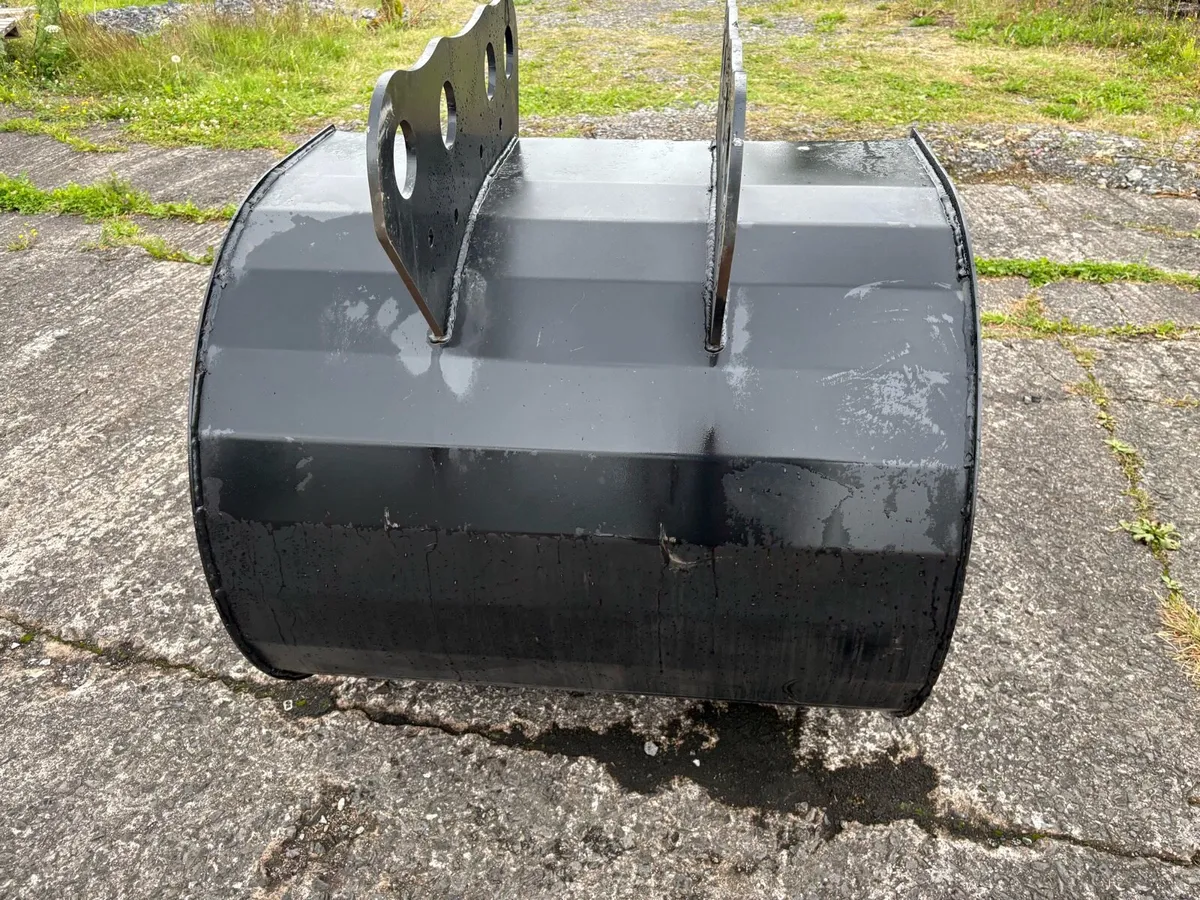 Concrete bucket - Image 2