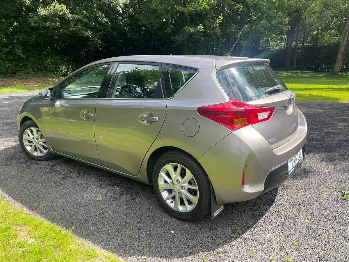 2013 TOYOTA AURIS LUNA D4D - Image 4