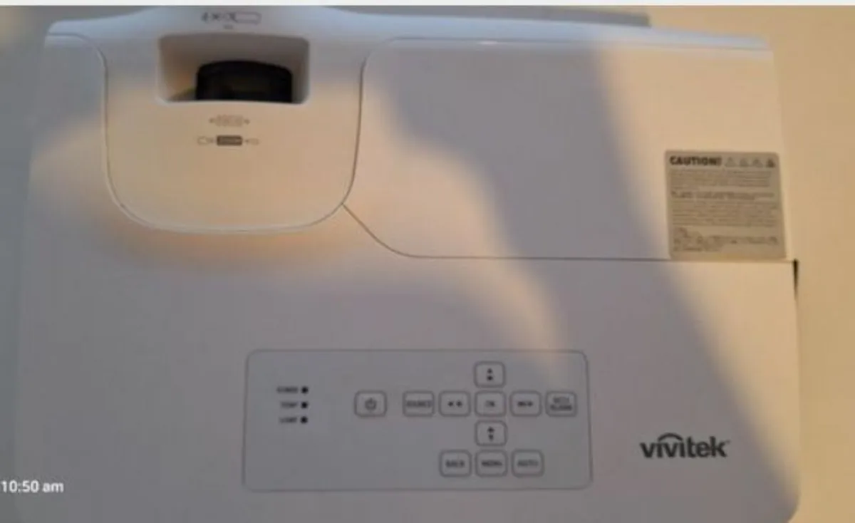 Vivitek DW265 Projector with screen. - Image 2