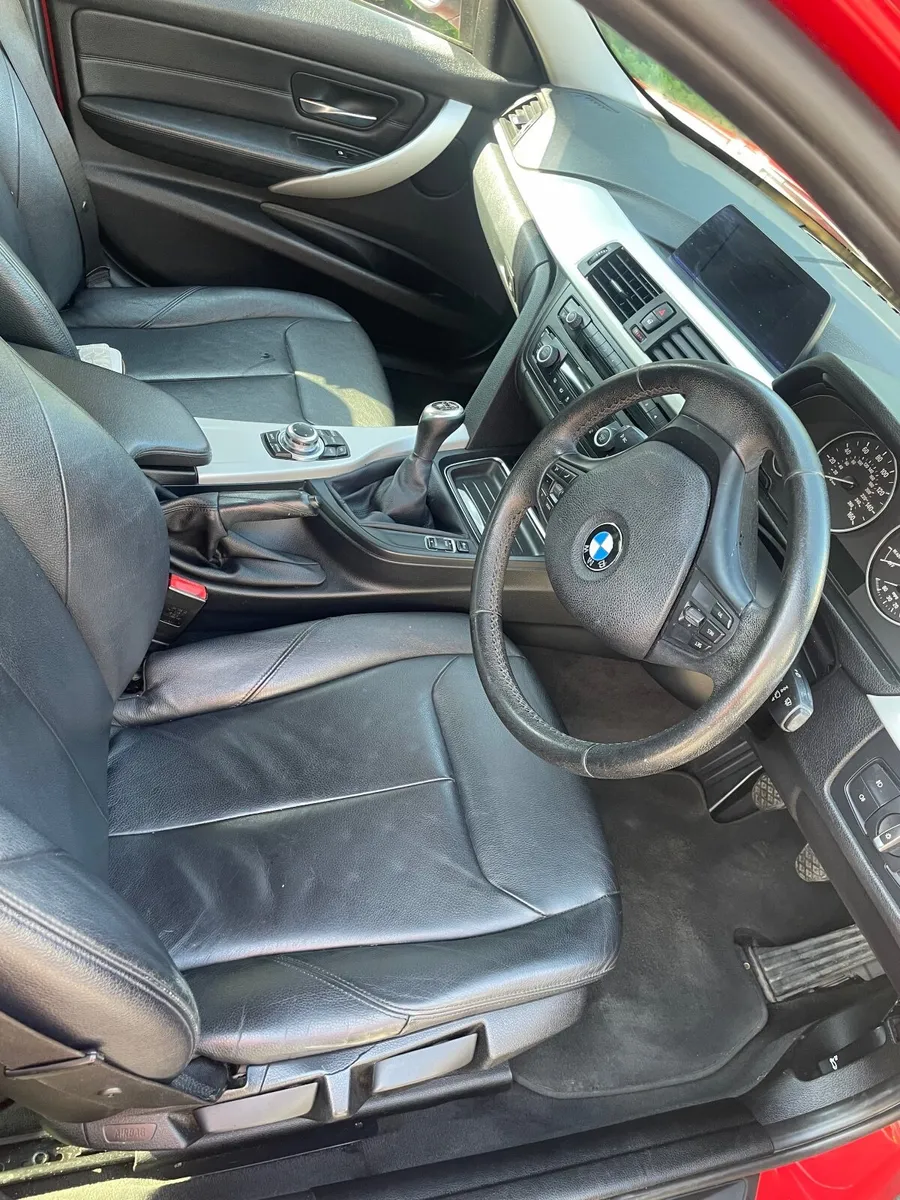 BMW 3-Series 2013 - Image 4
