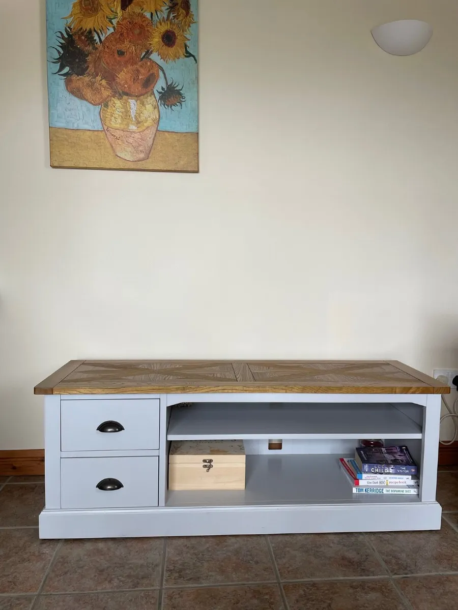 TV Unit