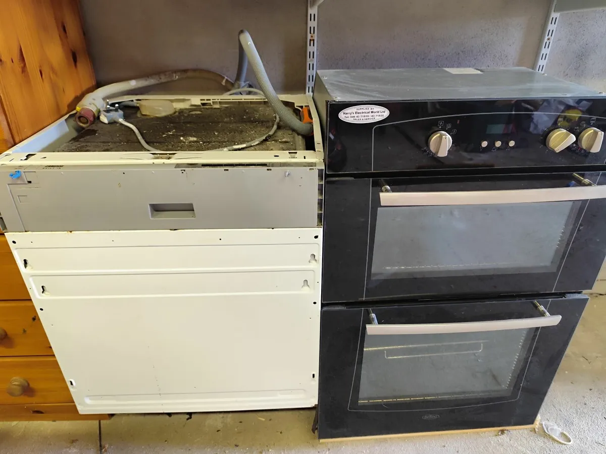 Integrated double Oven and Integrated Dishwasher - Image 1