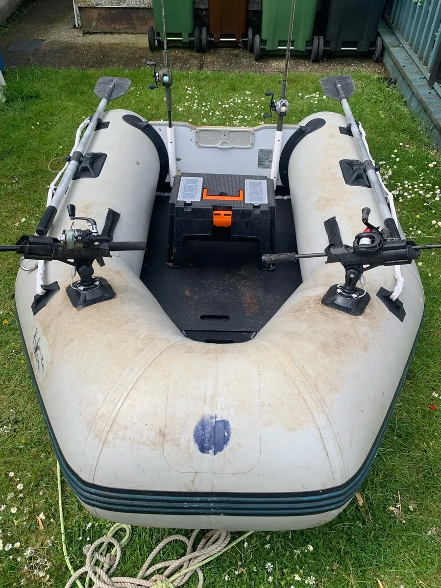 Inflatable fishing boat - Image 3