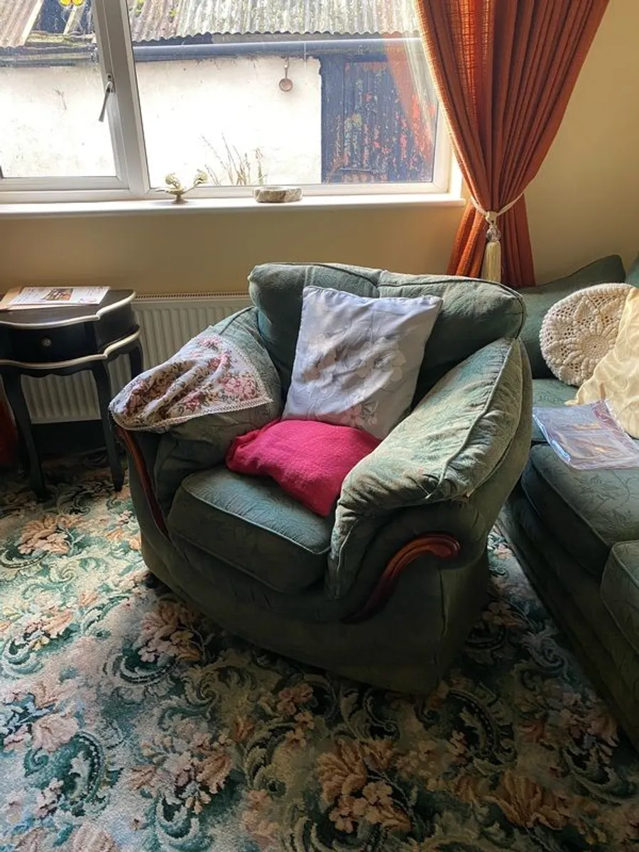 3 piece couch FREE - Image 3