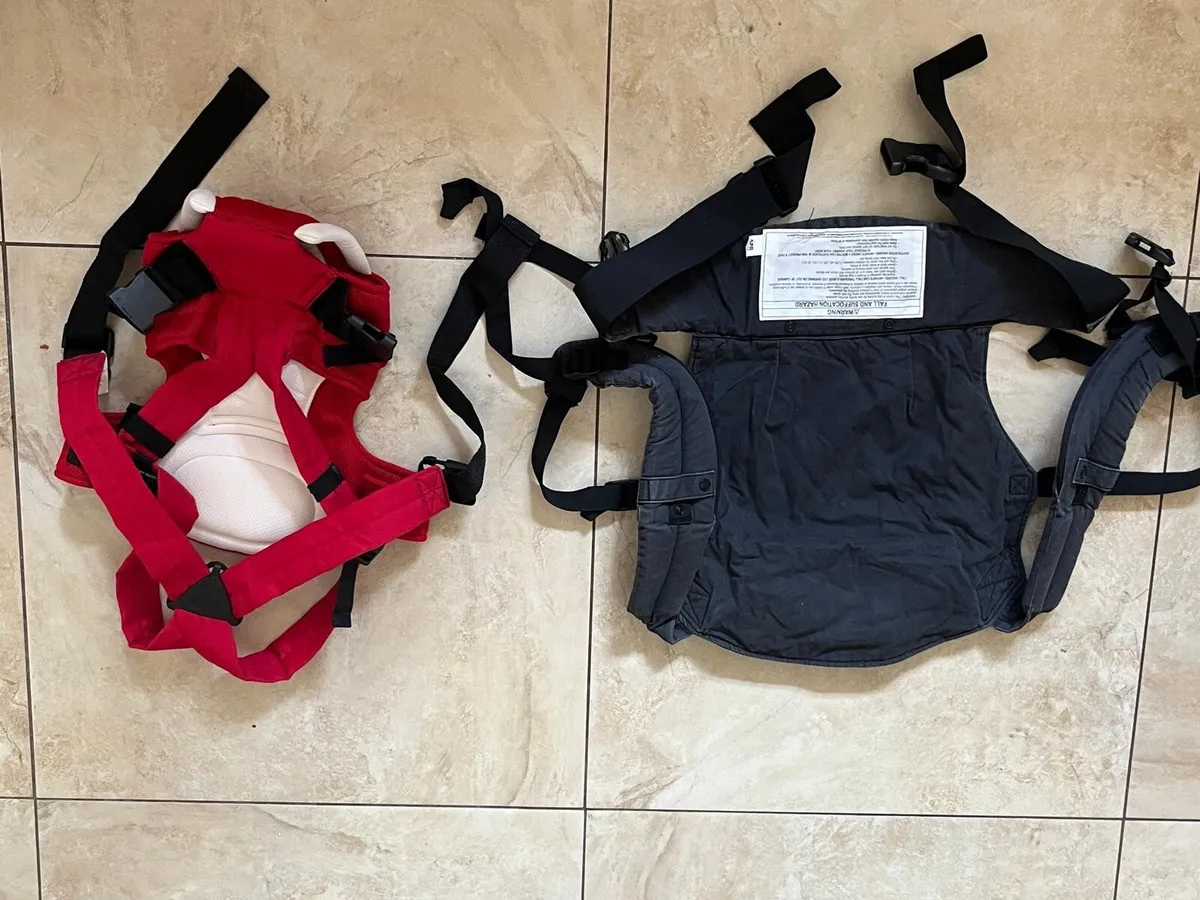 Baby carrier - Image 1