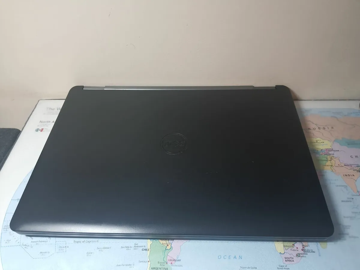 Dell Latitude E5470 14" i5 6th gen 8/256GB SSD - Image 2