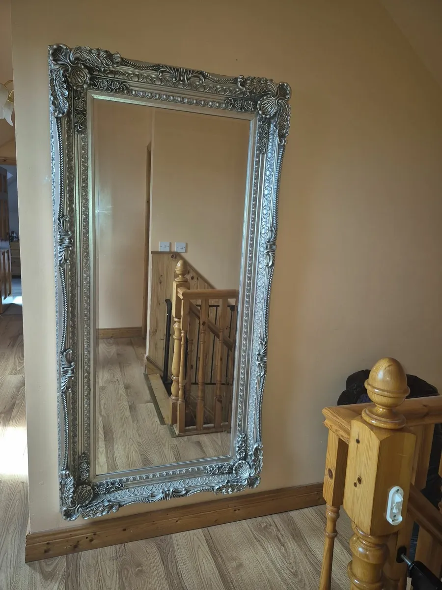 Dress mirror