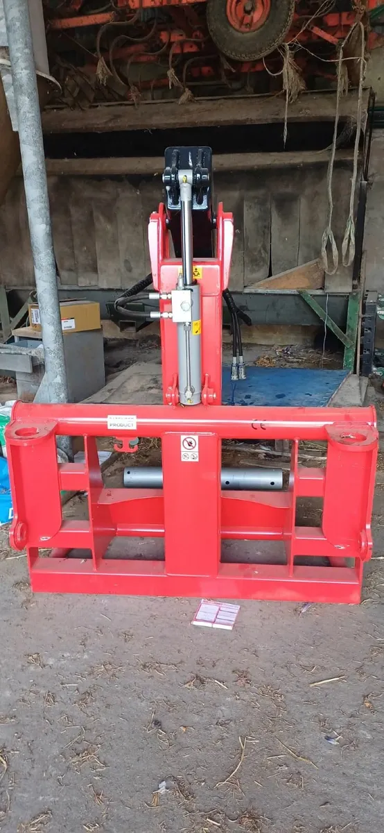 Round bale lifter - Image 1