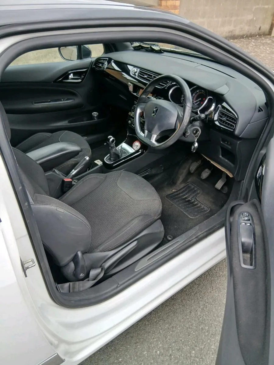 2012 citroin ds3 1.6 hdi nct and taxed - Image 3