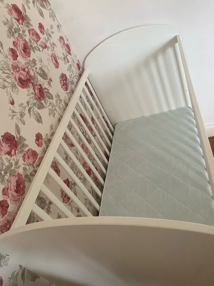 Cot toddler bed - Image 2