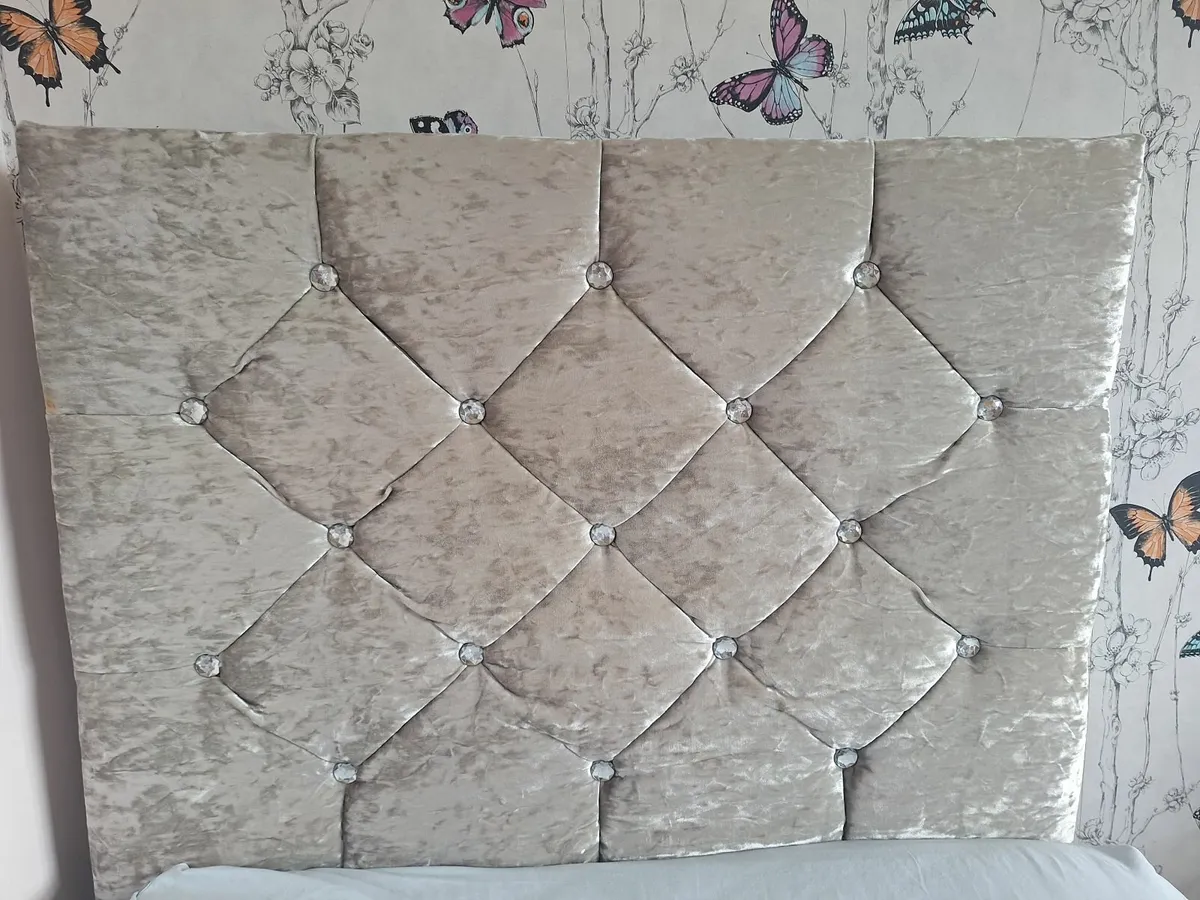 Single bed ⁸ - Image 1