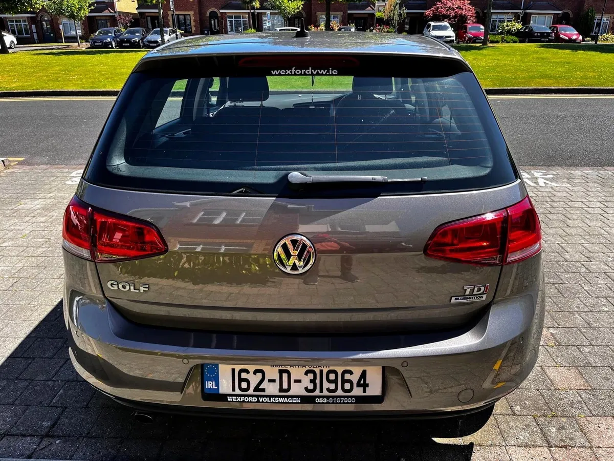 VW GOLF DIESEL AUTOMATIC - Image 3