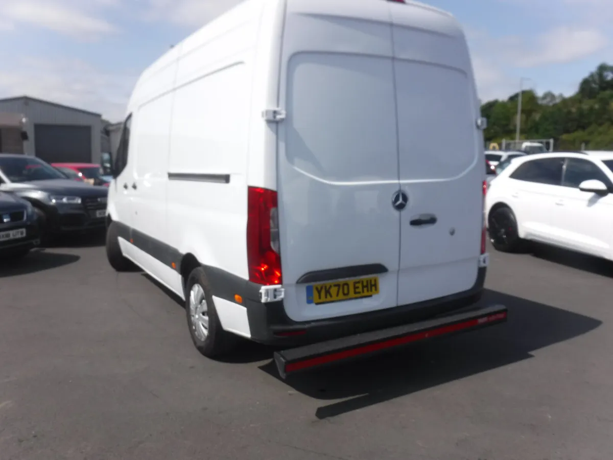 Mercedes-Benz Sprinter 2020 mwb high roof . - Image 4