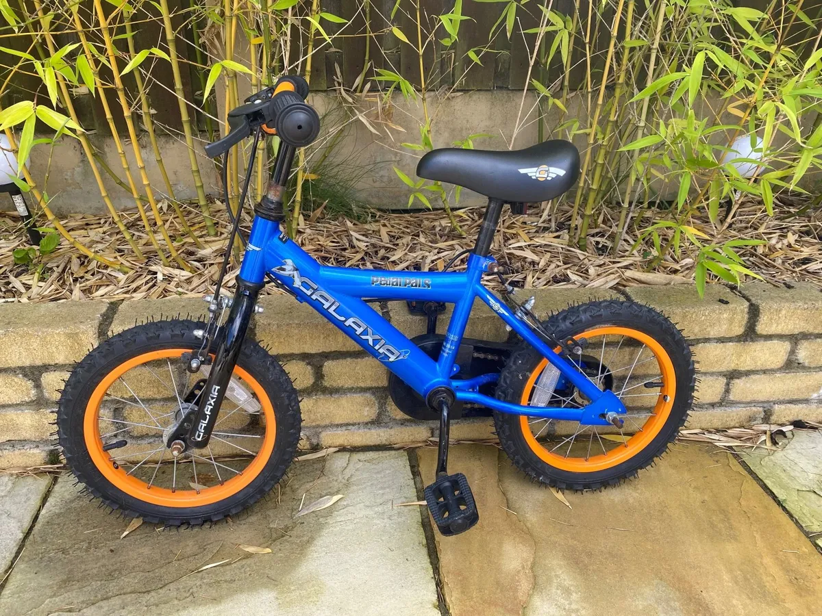 Kids bike 14in wheels - Image 1
