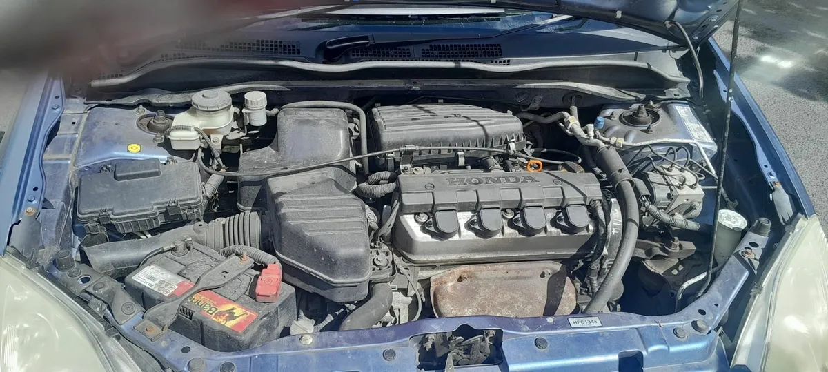 Honda Civic 2004 - Image 4