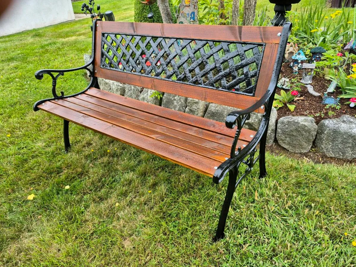 Cast iron Garden bench - Image 1