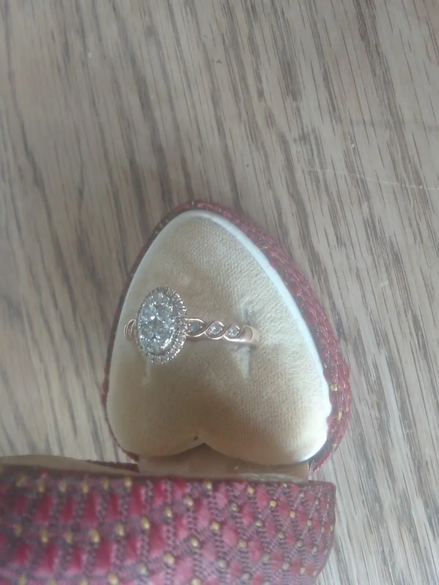 9ct ROSE GOLD DIAMOND OVAL HALO RING ON HOLD - Image 2