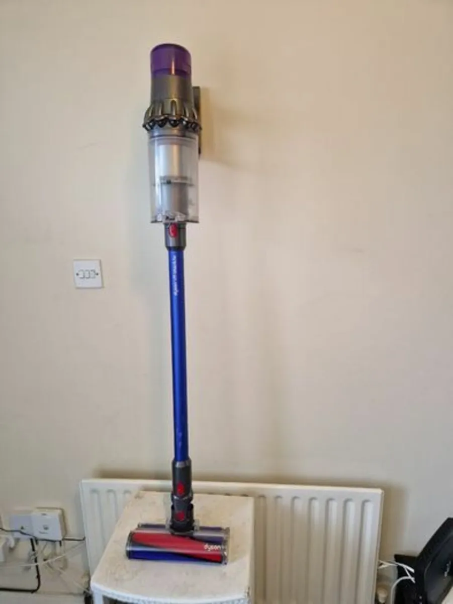 DYSON V11 Absolute Cordless Hoover Plus accessorie - Image 2
