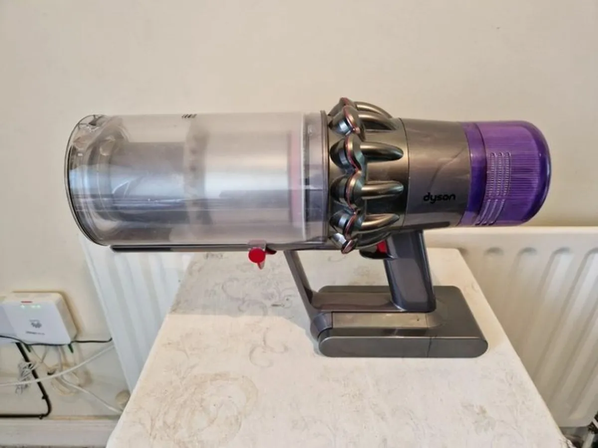 DYSON V11 Absolute Cordless Hoover Plus accessorie - Image 3