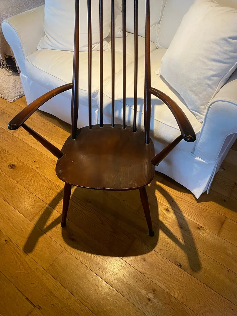 Antique elm dining set with ten Windsor chairs - Image 2