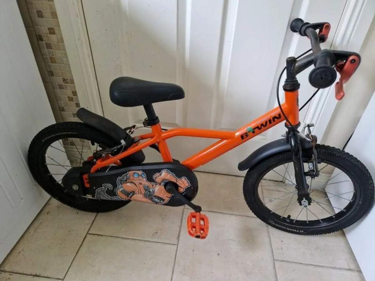 BTWIN Discover Childs Bike, 16 inch, Exc Condition - Image 1