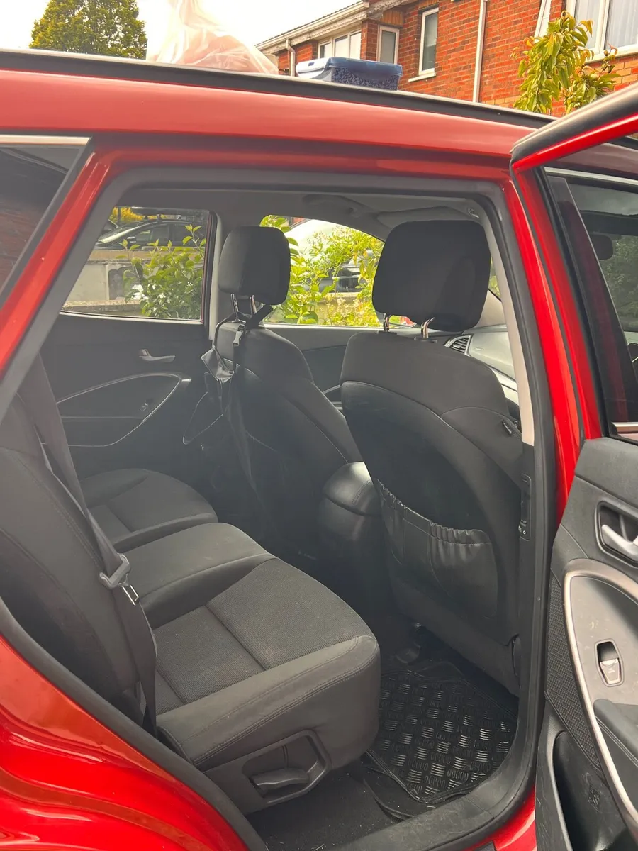 Hyundai Santa Fe 2014 - Image 3