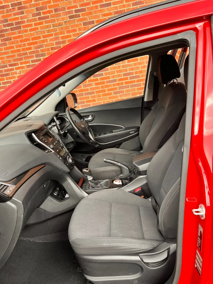 Hyundai Santa Fe 2014 - Image 4