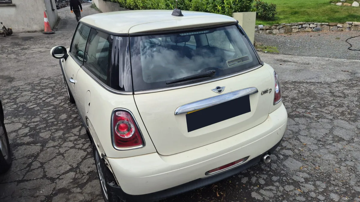 2013 MINI COOPER 1.6 DIESEL FOR BREAKING! - Image 4