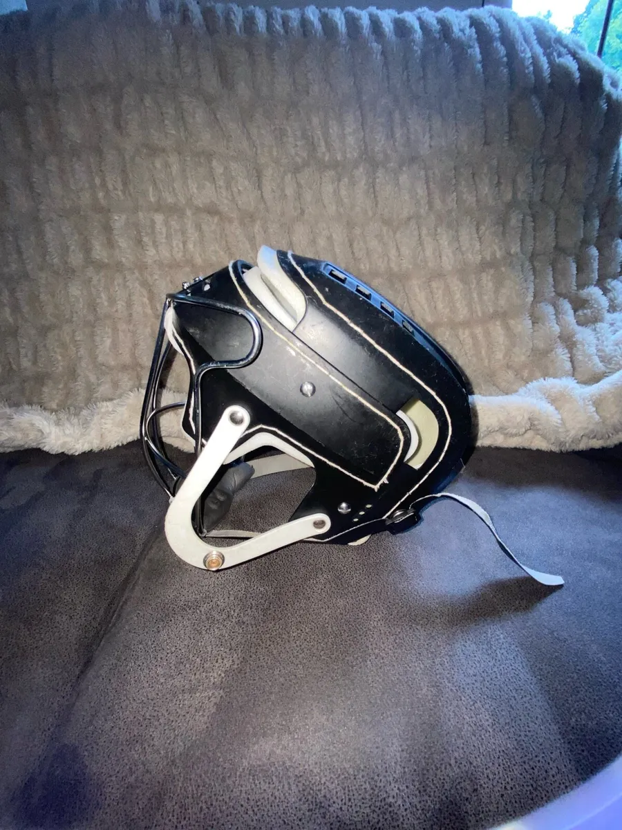 Cooper Helmet 🚨‼️SWAPS‼️🚨 - Image 3