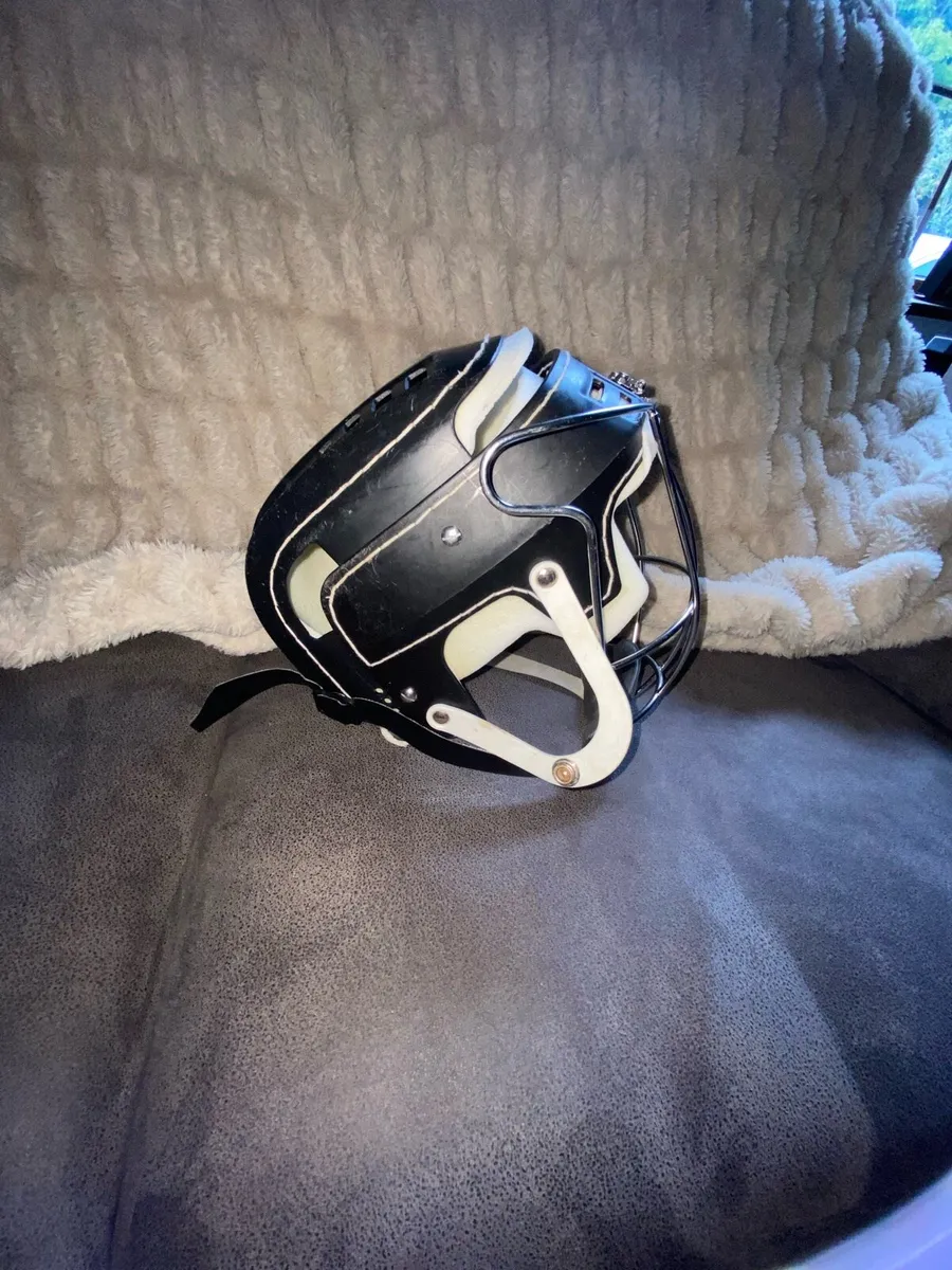 Cooper Helmet 🚨‼️SWAPS‼️🚨 - Image 4