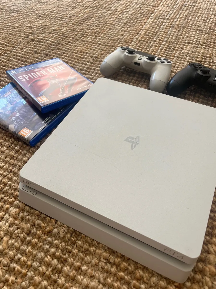 PS4 - Image 1