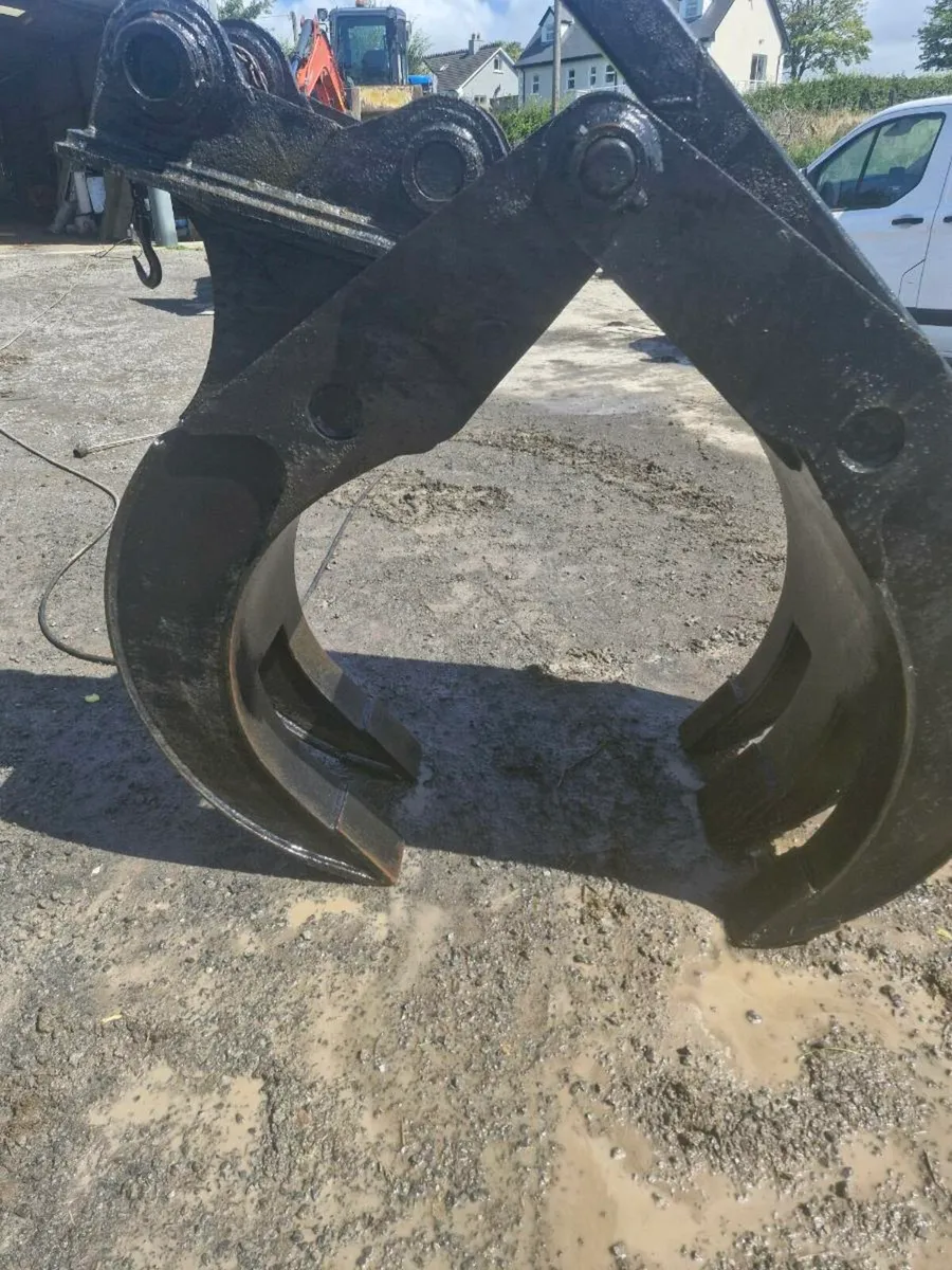 Manual Grapple 20 -30 Ton (Unused) - Image 3