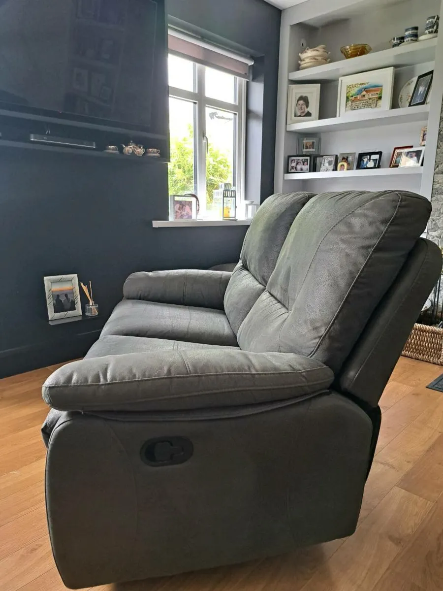 2 seater couch - Image 2