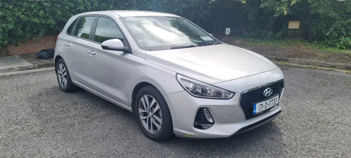 Hyundai i30 deluxe. 1.6L Diesel. - Image 1