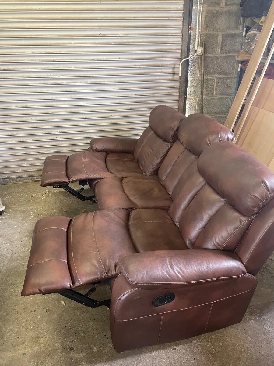 3 seater sofa - Image 4