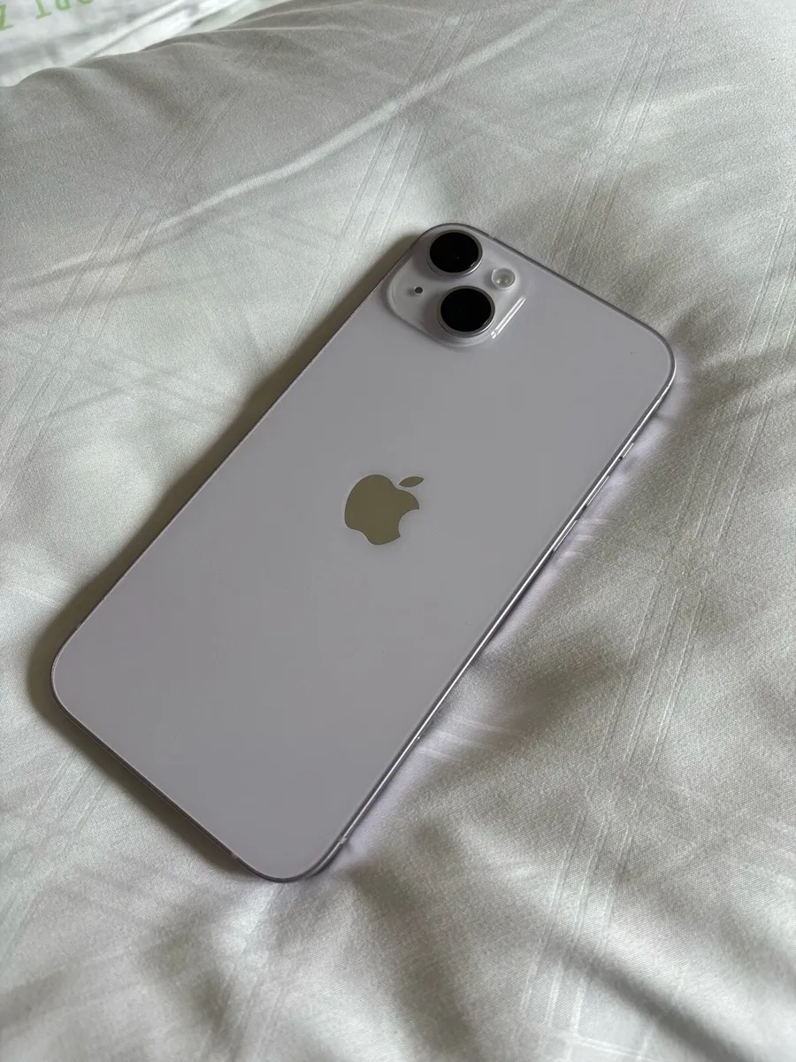 iPhone 14 Plus sim free 128GB mint condition - Image 2