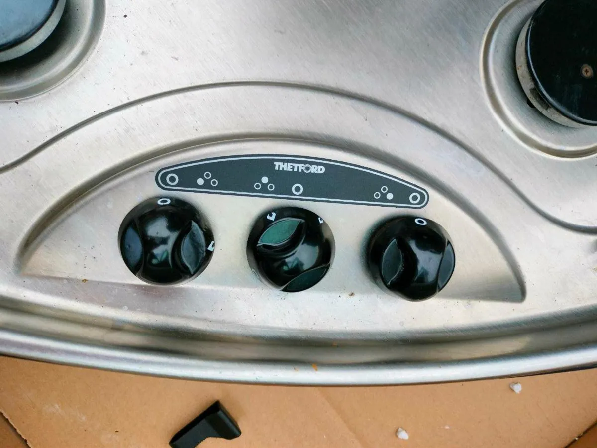 Tedford 300 series gas camper stove - Image 2
