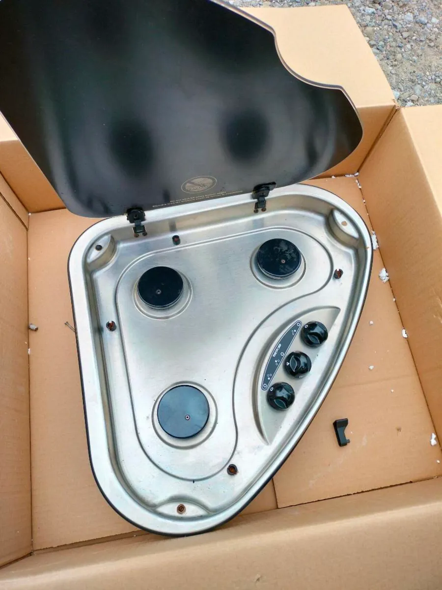 Tedford 300 series gas camper stove - Image 1