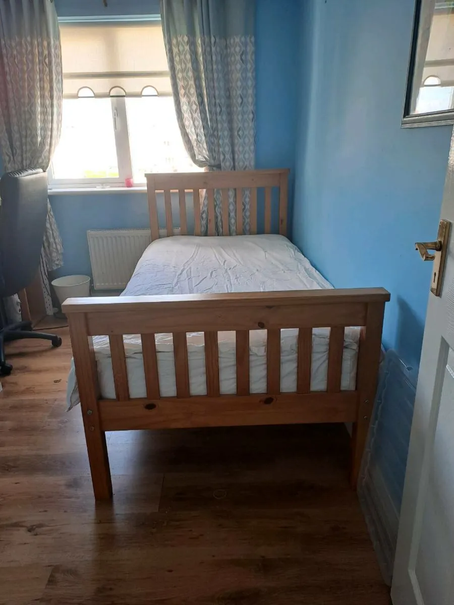 Single Bed - Image 2