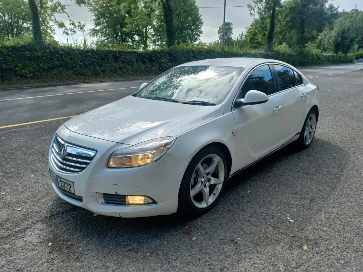 Vauxhall Insignia - Image 1