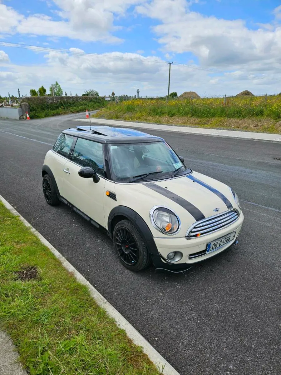 Mini cooper r56 sunroof black edition - Image 2