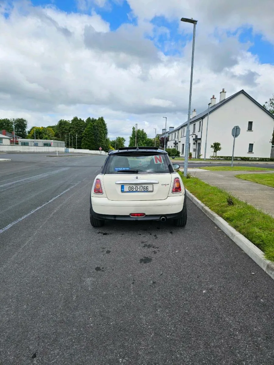 Mini cooper r56 sunroof black edition - Image 3