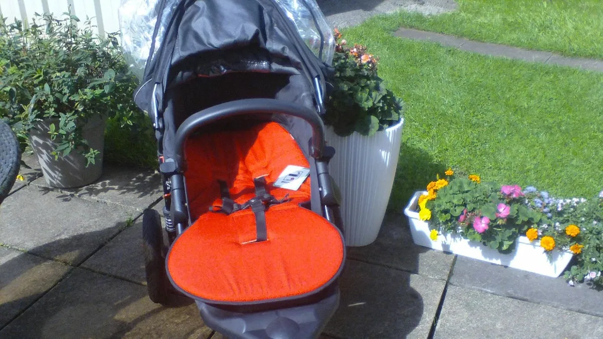 Out N About Single Nipper Buggy - Image 3