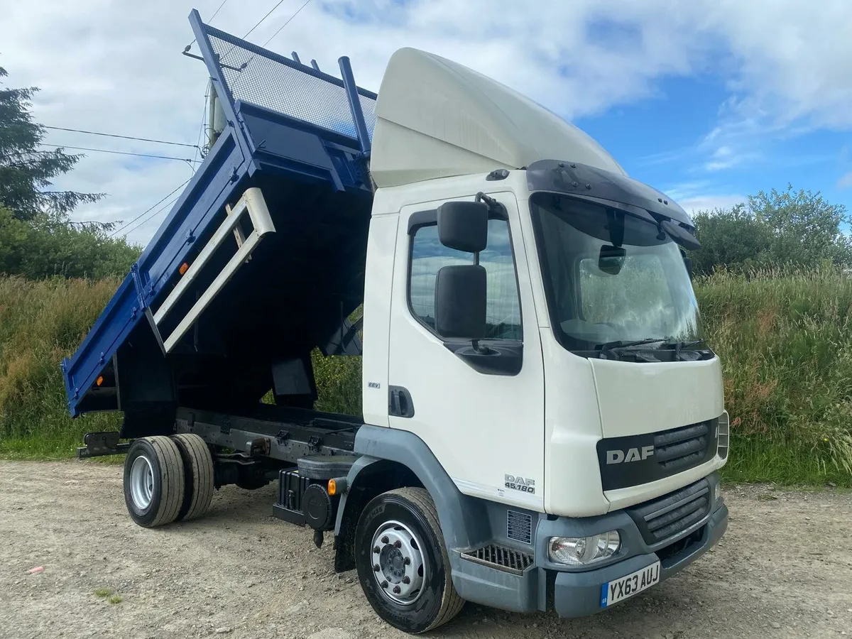 2013 DAF LF45 Tipper - Image 1