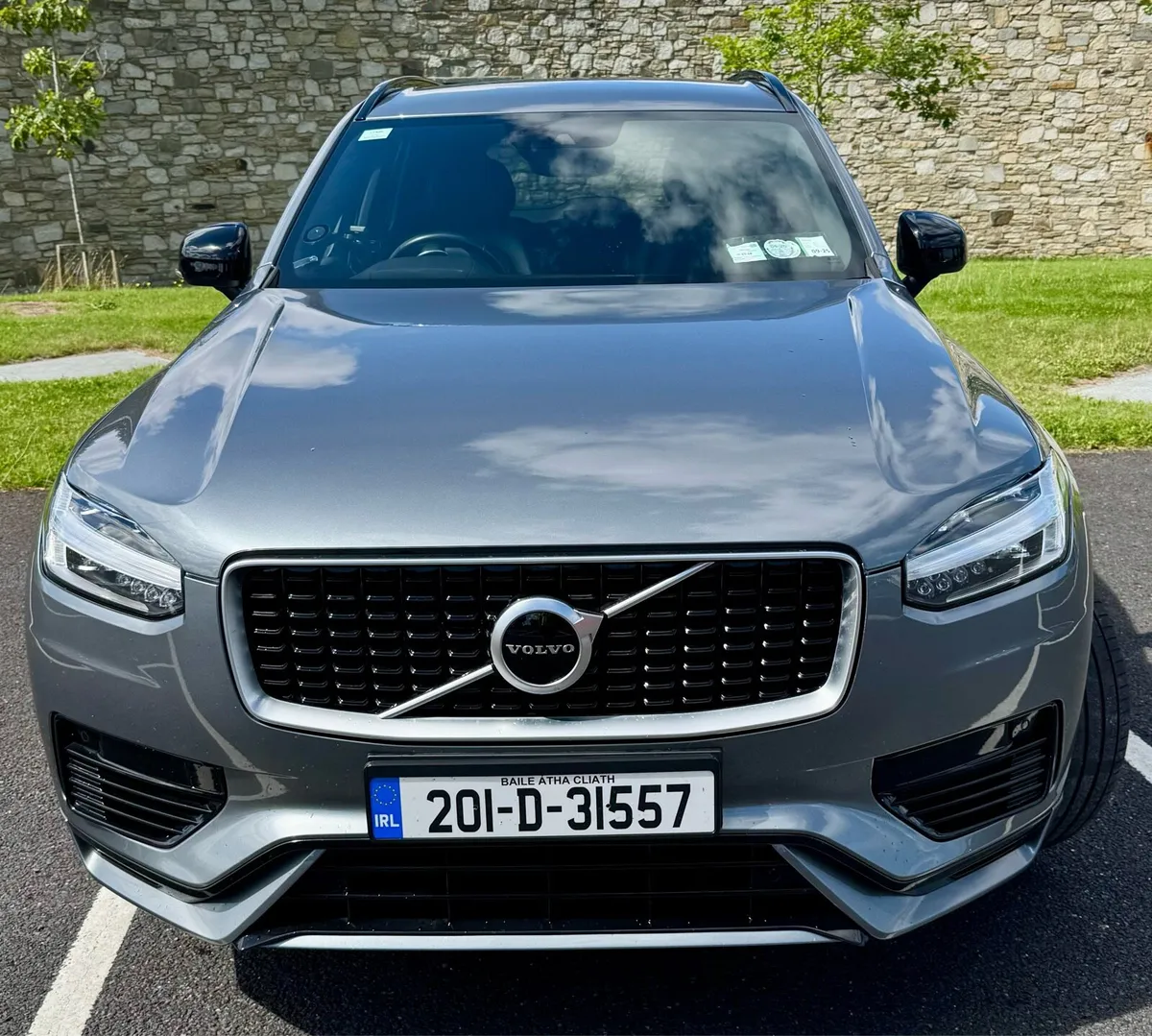 2020 Volvo XC90 T8 R-Design Ono/trade welcome - Image 1