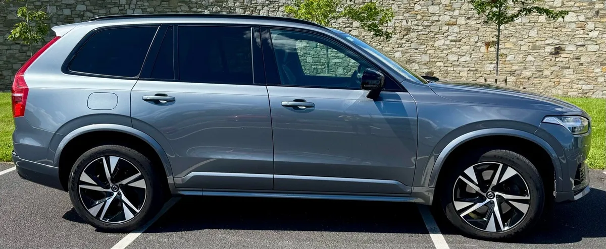 2020 Volvo XC90 T8 R-Design Ono/trade welcome - Image 3