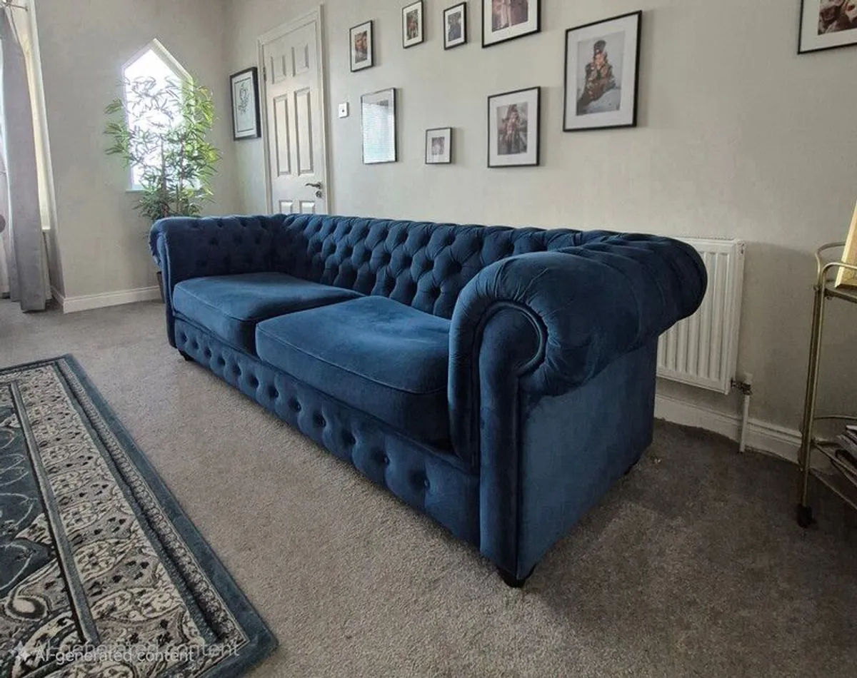 3 seater velvet sofa - Image 1
